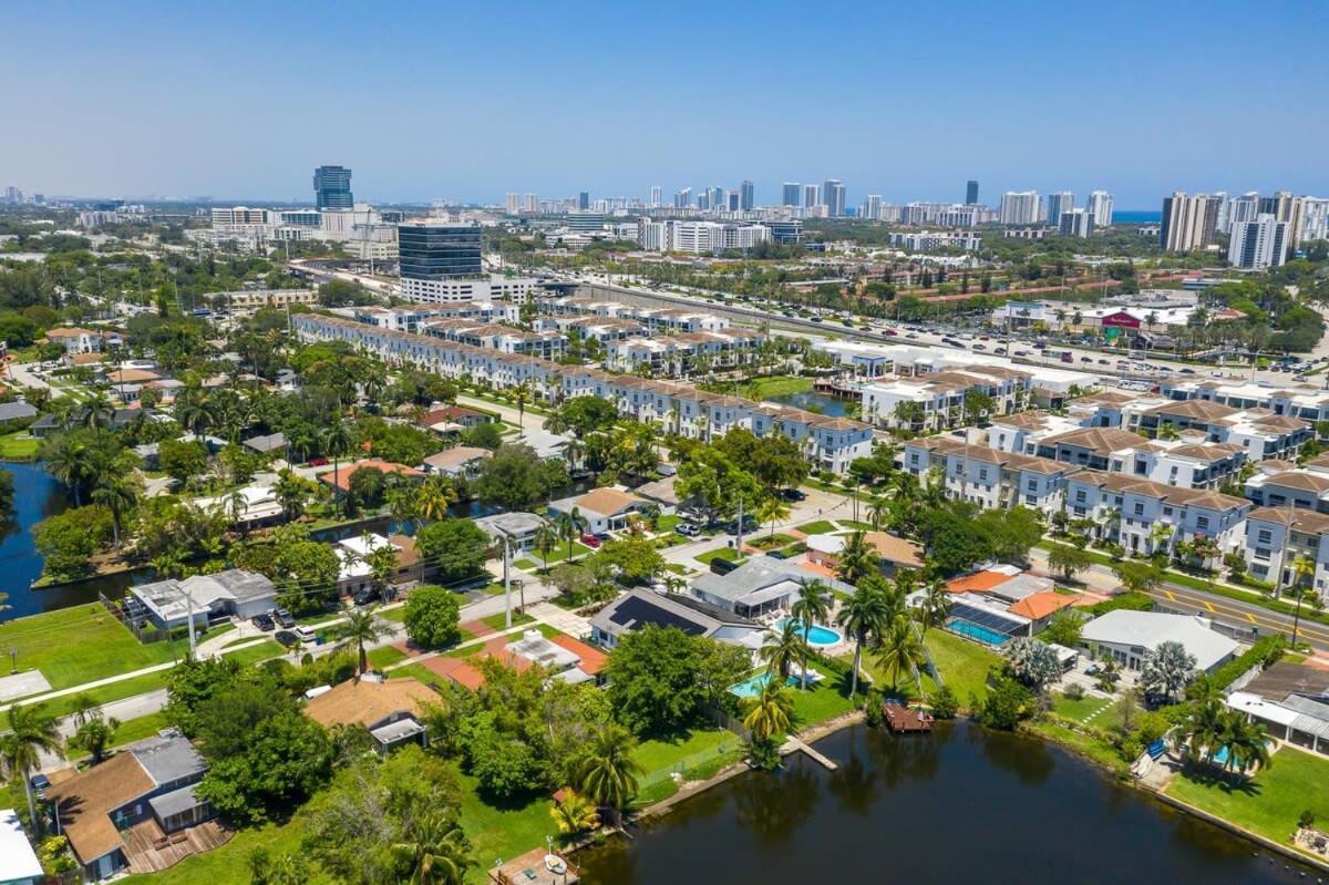 Сasa de vacaciones Super Modern Waterfront Paradise Near The